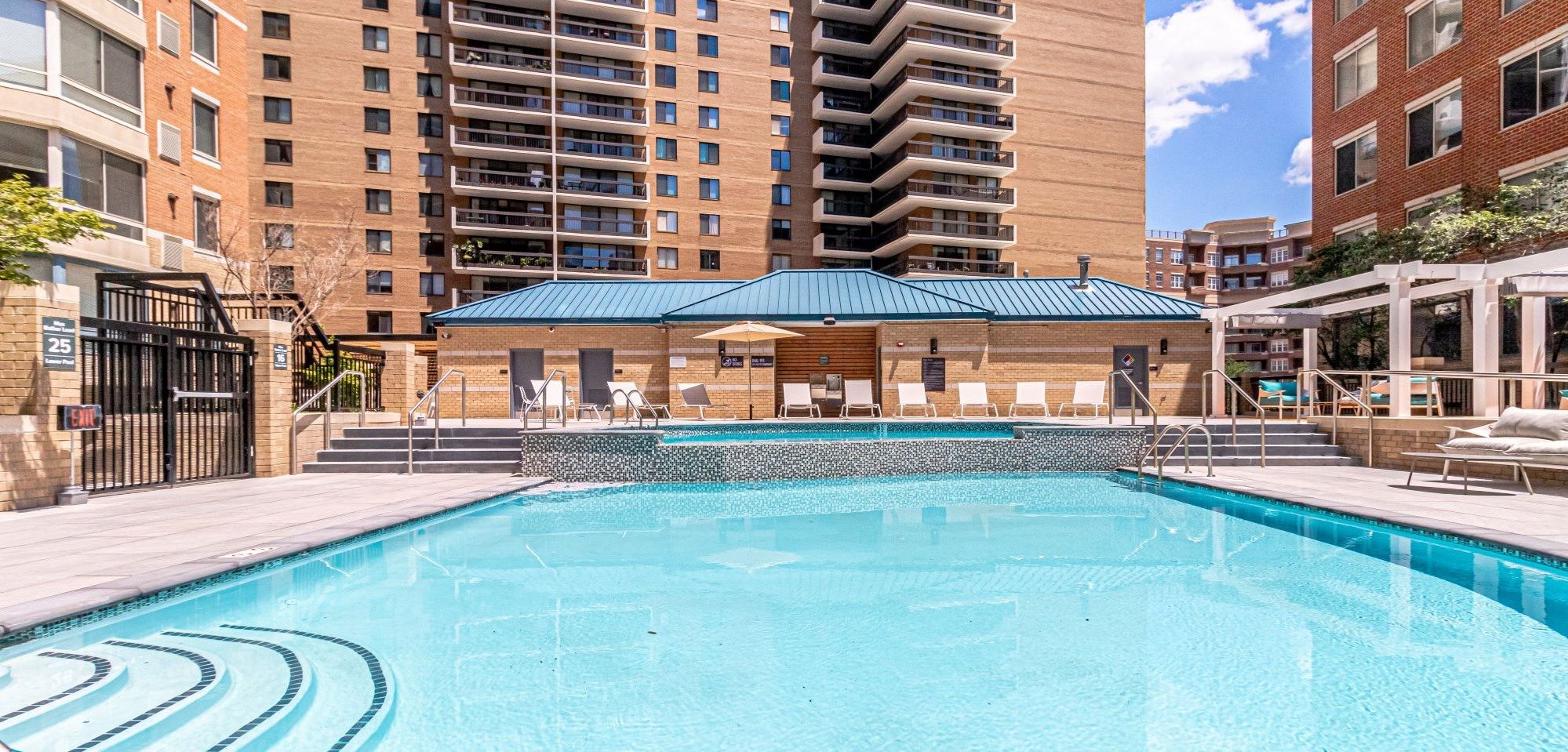 Ballston Place Apartments in Arlington, VA